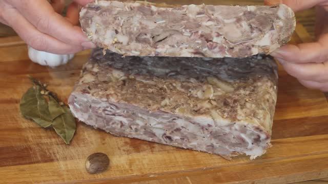 Сальтисон из свиной головы. Вкуснее колбасы. Мясной деликатес за копейки.