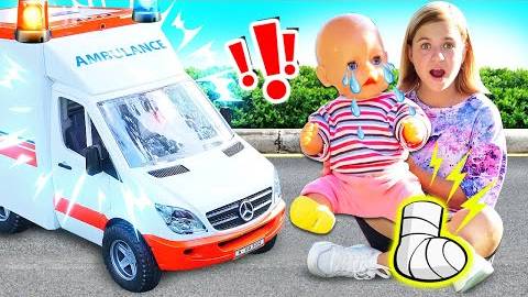 Беби Бон ушиблась! Скорая помощь на детской площадке 🚑 Игры в куклы Беби Бон для девочек