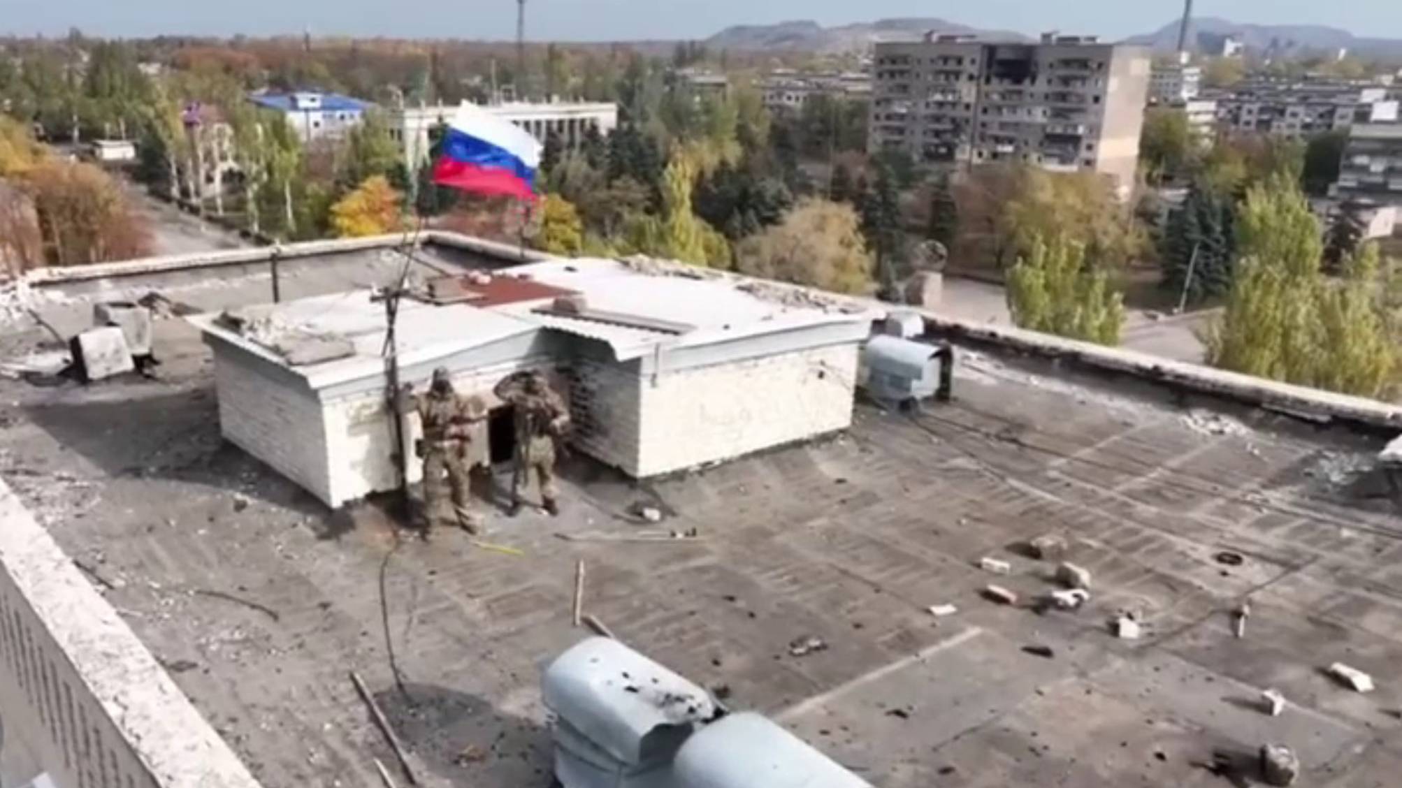 🔴Поднятие Российского флага в Селидово, ДНР🔴Город официально перешёл под контроль ВС РФ🔴✌🇷🇺✌