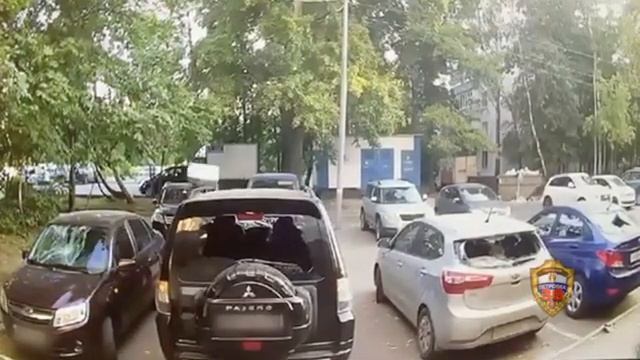 Задержан подозреваемый в повреждении 15 машин на улице Софьи Ковалевской (1)