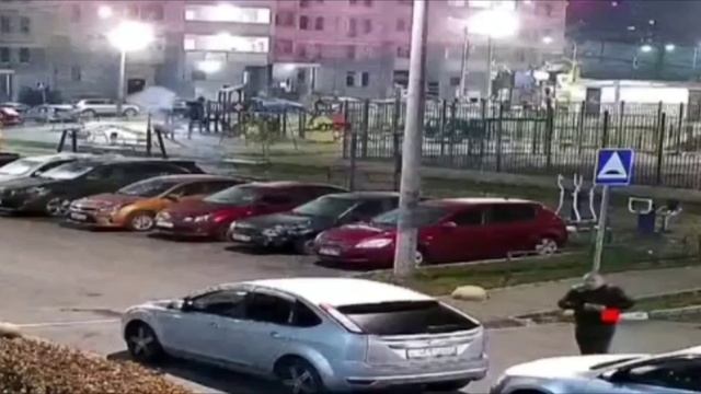 💥В Подольске неизвестный взорвал светошумовую гранату прямо у детской площадки💥