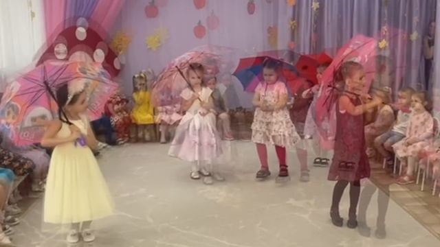 Утренник праздник осени. Детский сад 42