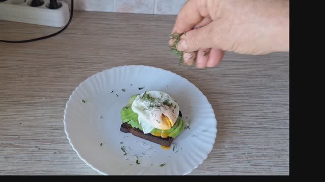 Бутерброд на завтрак.Вкусно.Полезно.Сытно.