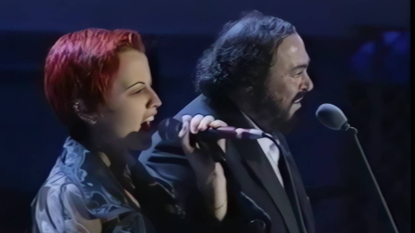 Dolores O'Riordan feat. Pavarotti - Ave Maria (HD)