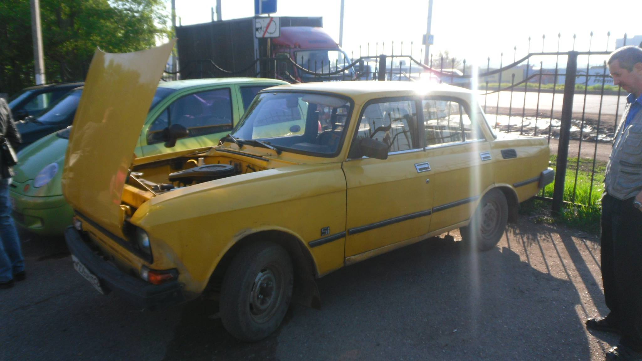 Купил москвич 2140SL 1985г.в. за 10тыс.руб.