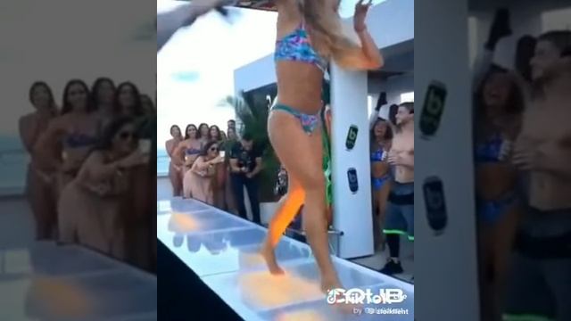 Грязные танцы💃