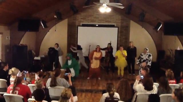"What does the fox say" - Cherry Hills girls retreat 2013 - leader dance