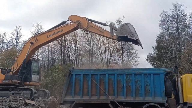ЗАБРОШКУ СНЕСЛИ..