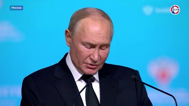 Владимир Путин принял участие в пленарной сессии «Национальное здравоохранение 2024»