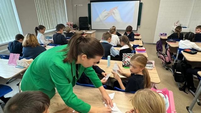 Летят в бессмертие журавли