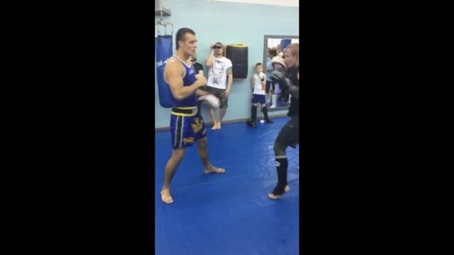 Работа на лапах 1 /Working on pads 1