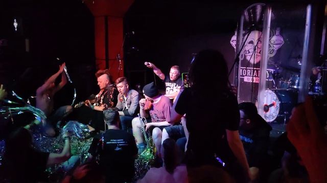 Включай Микрофон! - Поэты, артисты (live)