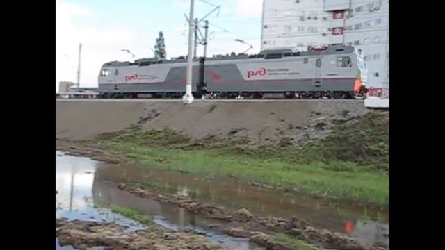 175 лет железным дорогам России. Электровоз 2ЭС10-001 "Гранит" (ТЧЭ-5) на кольце ОАО "ВНИИЖТ.