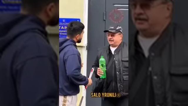 - Хохол я, ты что не видишь! Натура у меня такая!