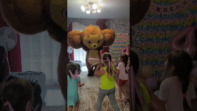 Чебурашка Рудик поздравил Ксюшу с Днём Рождения.mp4