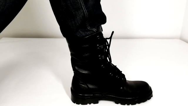 EVO KAKO Izgleda ČUVENI RANGER GARSING NA NOZI!