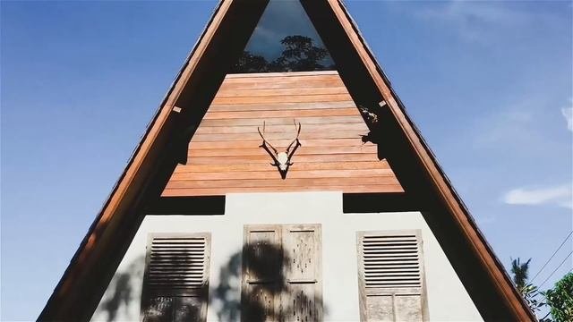A Triangle Cabin At Nusa Penida Island - Batan Sabo Cottage