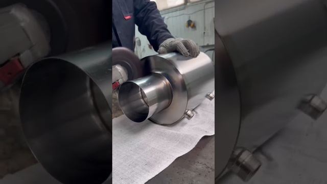 Шлифовка сварных швов бака