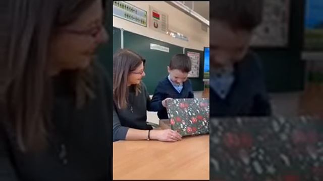 Учительница решила признаться классу, кто её любимый ученик