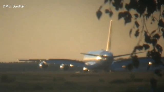 Огромный Airbus a380-800, посадка на закате 22.06.2024.