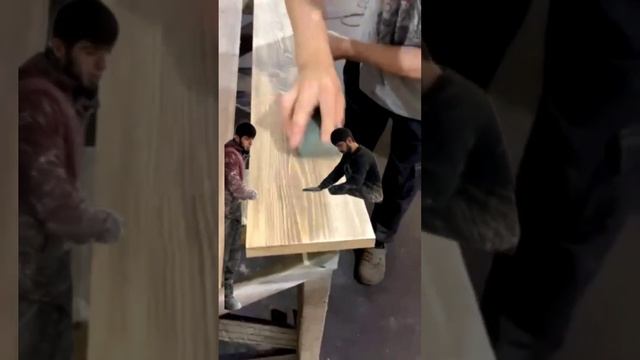 Покраска пиломатериалов в цехе