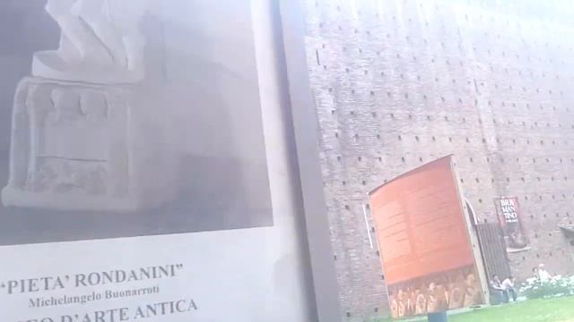 Замок в Милане + парк отдыха Италия