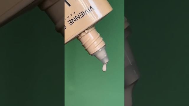 Vivienne Sabo Shake Foundation
