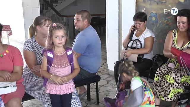 Накануне 1 сентября компания ДТЭК помогла собрать в школу 76 детей энергетиков Запорожской ТЭС