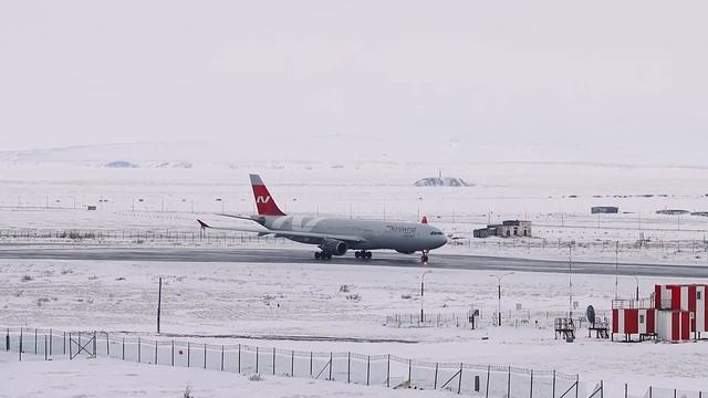 NordWind A330 вылет из аэропорта Угольный, Чукотка Airbus A330 taking off Chukotka