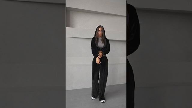 Велюровый костюм от INLIMIT🤍
Артикул на WB: 250641655