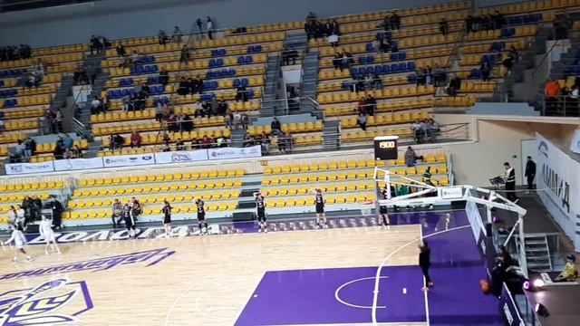 Чеваката-Львицы, за 15 минут до матча.