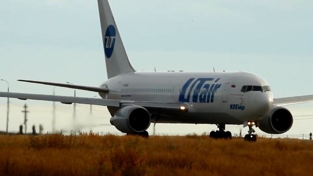 ЮТейр 534 взлёт аэропорт Угольный Boeing 767 take off