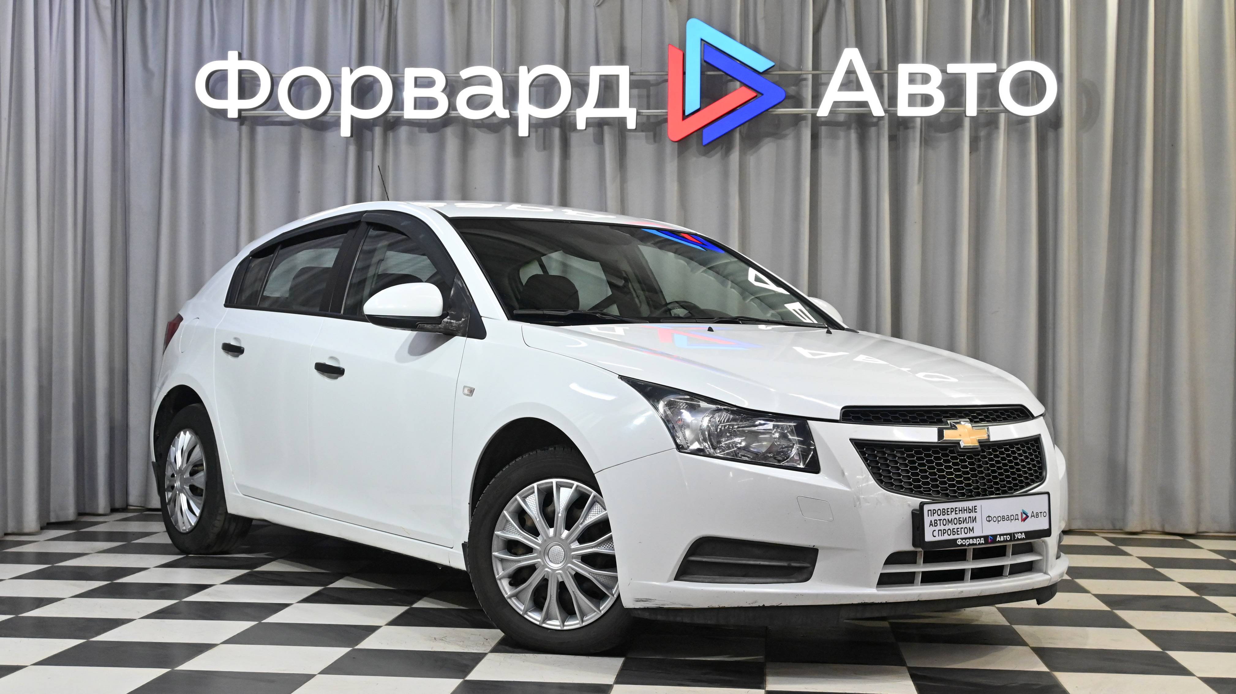 Chevrolet Cruze (2012) 55341