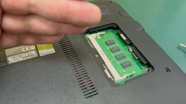 ASUS X555L. Разбор и UPGRADE