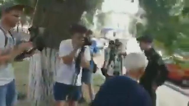 Что телевизор с людьми делает О_о