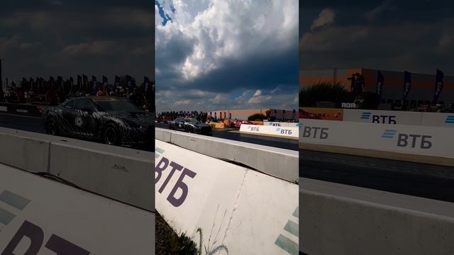GTR VS HURACAN