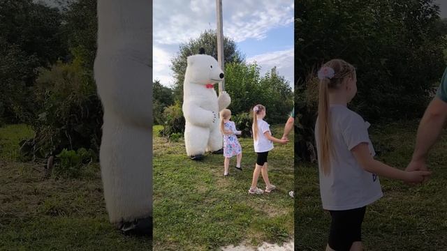 Мишка Рудик поздравил Ксюшу с Днём Рождения.mp4