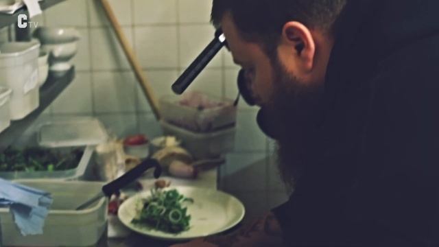 CRACK TV: Dinner With Action Bronson @ The Christmas Steps