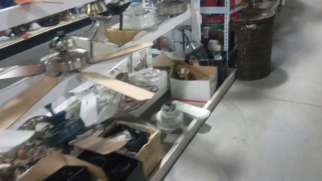 Hunting for vintage lights and fans in a Habitat restore