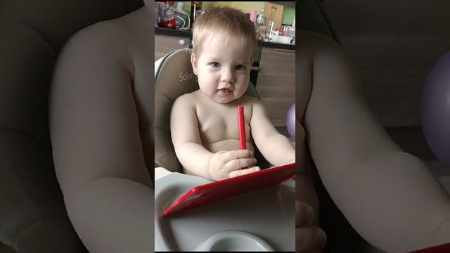 Малыш Мишутка не дави кнопки, это для рисования, тебе понравится!