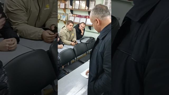 Экскурсия в автоколонну 1499.mp4