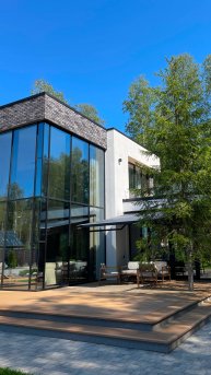 Нужно ли соединять фундамент террасы и дома?