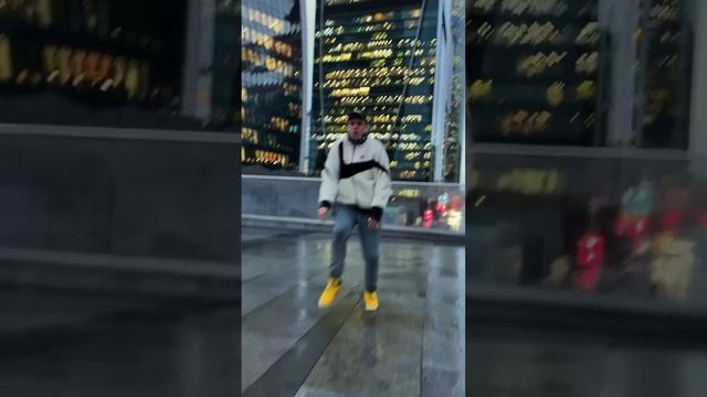 Слушай «В сердце горит огонь»🕺