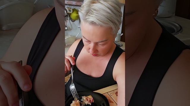 Опять взвешивалась