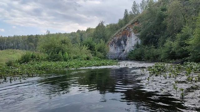 Окресности Зотинской пещеры.