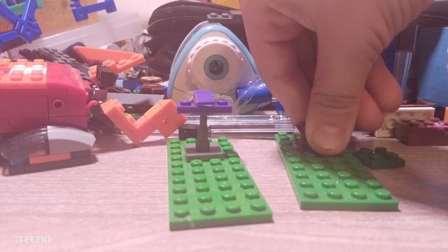 делаю спору гриб и горшок из lego