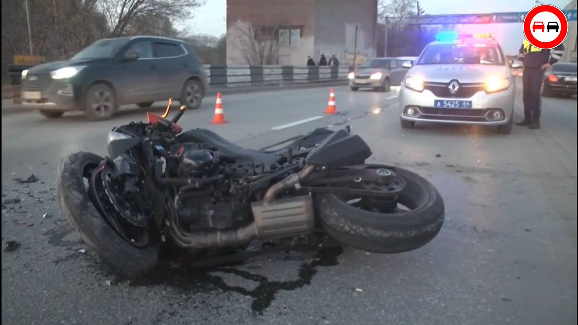 ЖЕСТЬ!!!!! ТАКОЕ ВАМ НЕ ПОКАЖУТ В АВТОШКОЛАХ. Реальные АВАРИИ и ДТП происходящие на дорогах мира.