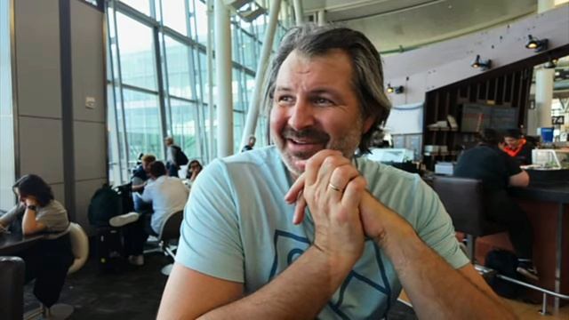 Алекс Брежнев, люблю поиграть.