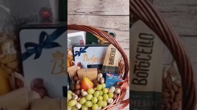 Подарочная корзина от мастерской Mamin Buket
