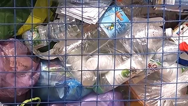 «Насущный вопрос» - жалобы жителей Развилки на работу по вывозу мусора